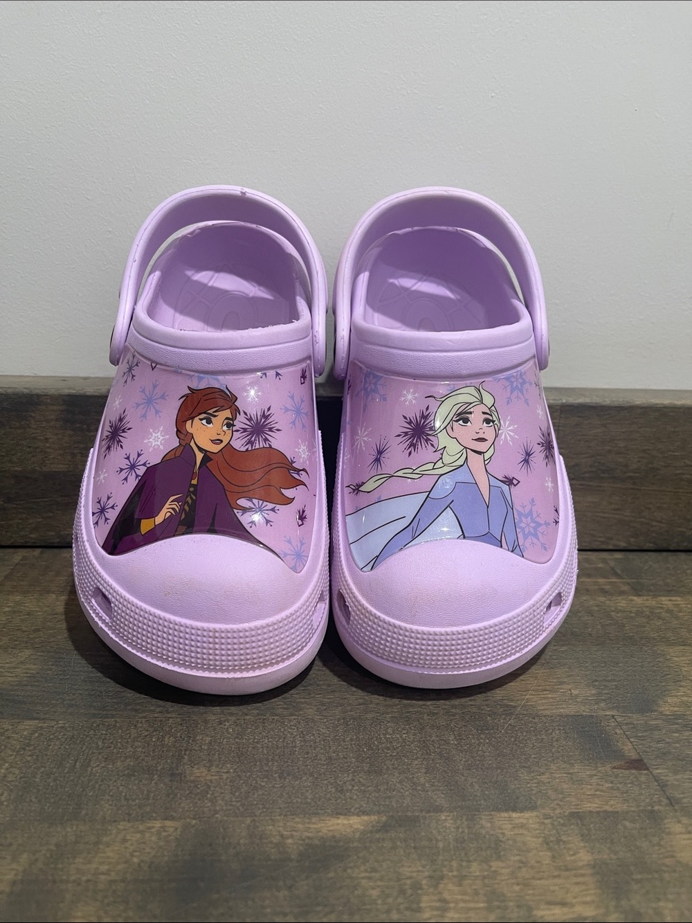 Kids Elsa Slip-On Clogs pre-loved Size 9/10T